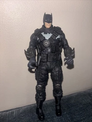 Figura de acción McFarlane Toys Multiverse Batman The Grim Knight - no completa  Foto 1 de 4
