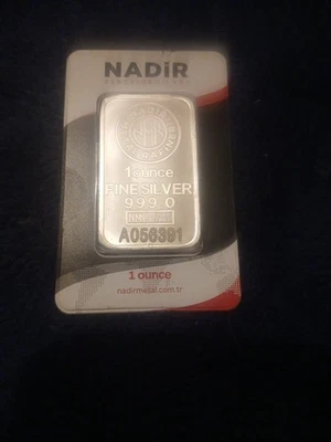 Barra de plata fina pura Nadir Metal Rafineri 1 onza troy .999 sellada en tarjeta de ensayo Foto 1 de 2