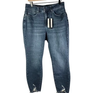 Jeans ajustados Judy azul lavado medio tiro alto control abdomen dobladillo deshilachado 14W - Imagen 1 de 17