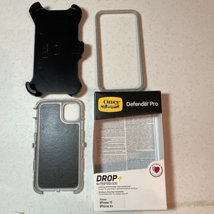 OTTERBOX Defender Pro iPhone 11 pour pièces uniquement - Photo 1 sur 2