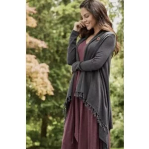 Matilda Jane Strickjacke Pullover Damen XXL 2X offen Haifischbiss Fransen kuschelig luxuriös Strick - Bild 1 von 10
