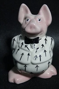 VERY RARE & UNUSUAL WADE NAT WEST PIG WITH ARROWS / PRISONER - VERY RARE - Picture 1 of 19