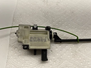 2011 2012 BMW 750 I FUEL FILLER DOOR LID LOCK LATCH ACTUATOR 67.11-7200674-02 - Picture 1 of 7