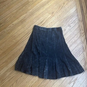 JAY BASICS schwarzer Y2K Acid Wash gerippter Schlagrock Gr. XL - Bild 1 von 6