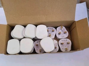 Box Of 16 Knightsbridge 13A UK Plug Top Fused with Screw Cord GripWhite SN1383 - Picture 1 of 7