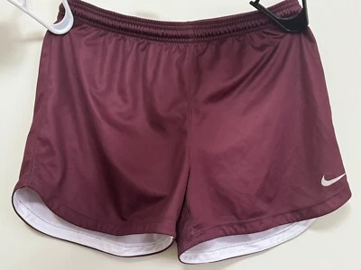 Pantalones Cortos Nike Emitidos por el Equipo de Fútbol para Mujer Virginia Tech Talla Grande - NUEVO Foto 1 de 4