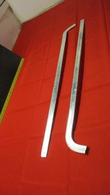 1975-1991 FORD ECONOLINE WINDSHIELD MOLDING UPPER E150 E250 E350 - Image 1 of 4