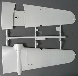 Miniaturas precisas escala 1/48 B-25 C/D Mitchell - parte árbol M del kit 3431 - Imagen 1 de 1