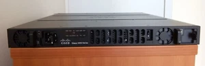 Routeur à services intégrés Cisco 4431 (Cisco ISR4431/K9) - Photo 1/2