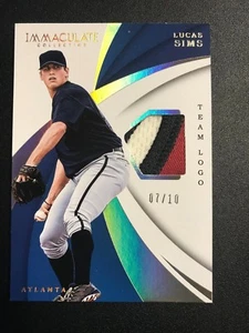 LUCAS SIMS 2018 IMMACULATE COLLECTION TEAM LOGO PATCH AUTO ATLANTA BRAVES 07/10 - Picture 1 of 1