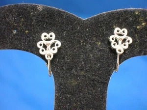 ONE PAIR FASHION CLIP ON EARRINGS with Circles SILVER TONE - Picture 1 of 6