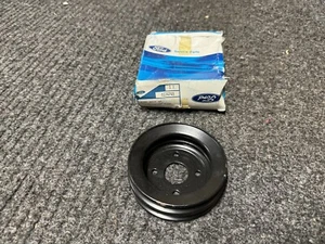 Ford Wasserpumpe Riemenscheibe Original OEM 6174748 87BF8509AA - Bild 1 von 5