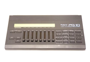Roland PG-10 Linear Synthesizer Programme - Picture 1 of 13
