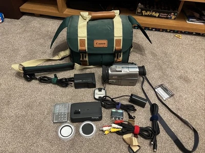 Panasonic NV-DX100 Mini DV 3CCD Digital Video Camera 24x Zoom. Working - Image 1 of 4