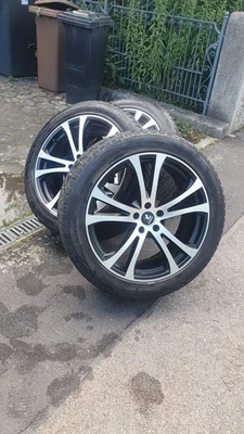 Winterreifen mit Felgen 255/45 R20 105V M+S - Bild 1 von 4