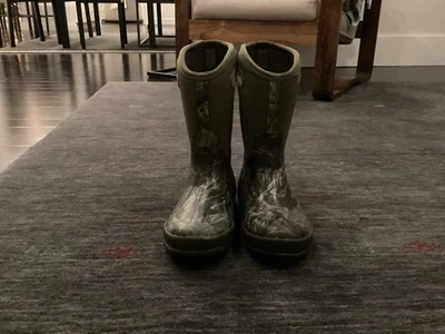 Bogs Mossy Oak Boys Winter Boots Size 5 Waterproof Insulated - Image 1 of 4