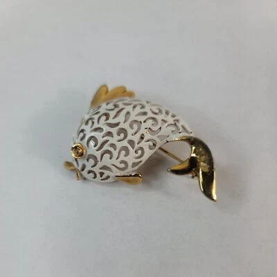 Broche Vintage JJ FISH Color Bronce Con Esmalte Blanco Piedra Roja Ojo  Foto 1 de 4