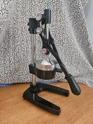 NUEVO EXPRIMIDOR DE PRENSA DE CÍTRICOS DE TIRAR DE PALANCA NEGRA DE ALUMINIO FUNDIDO COMERCIAL FK Foto 1 de 4