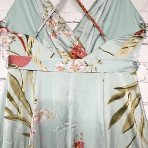 Lulu’s Still the One Maxi Y2K Schlupfkleid grün koralle Blumen Satin Schlitz Glam Gr. S - Bild 1 von 16