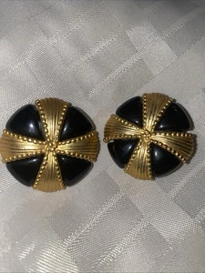 Vittoria 1990’s Gold/Black Round Modern Clip On Earrings - Picture 1 of 6