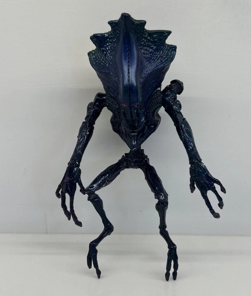 Figura de acción Independence Day Alien Science Officer 8" 1996 Trendmasters ID4 Foto 1 de 4