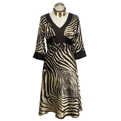 Vestido Vintage Años 90 Jodi Kristopher Marrón Satinado Estampado Cebra - Funky Hippie Boho  Foto 1 de 4