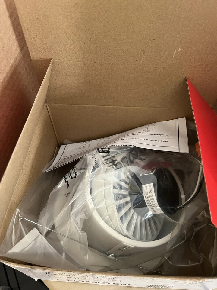 Elco EL716CT5W Slant System 6" Integrated LED Reflector - White