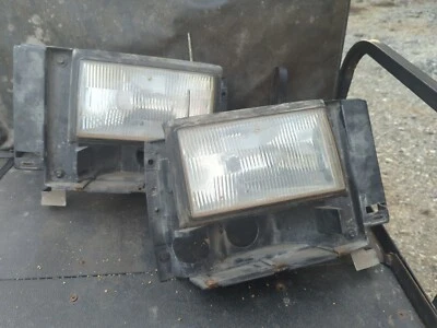 Conjunto de faros izquierdo derecho OEM Ford F17B-13A045 AAP para Ford Ranger 1989-1992 Foto 1 de 4