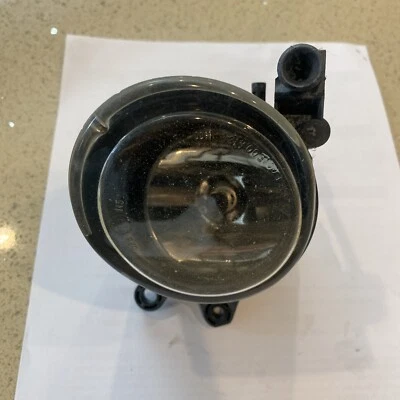 2002-2005 Audi A4 RH Passenger Side Fog Light Lamp 59586 OEM 8E0941700B  - Image 1 of 4