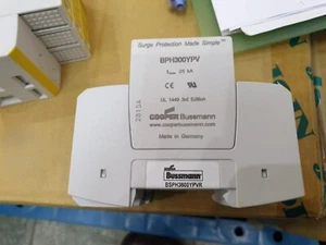 Disyuntores BPH300YPV Eaton Bussmann 300V módulo híbrido MCOV - Imagen 1 de 2