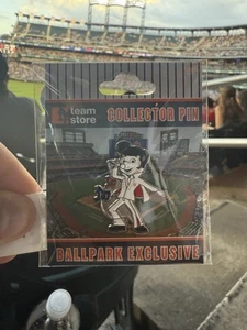 New York Mets Collectors Pin Ballpark Exclusive Mr. Met Elvis Pin - Picture 1 of 1