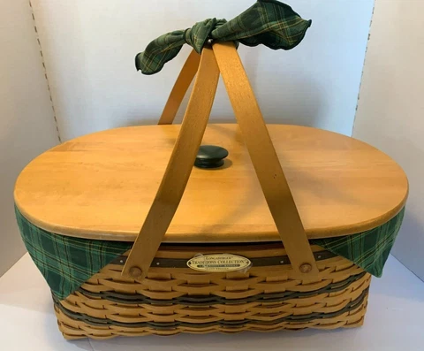 Longaberger Traditions Collection Generosity Picnic Basket 1999 With Extras Cover