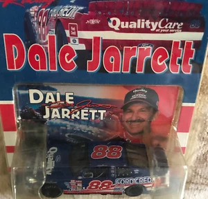 Dale Jarrett #88 Qualitätspflege Ford Credit 2000 Ford Taurus 1:64 Action NASCAR - Bild 1 von 12