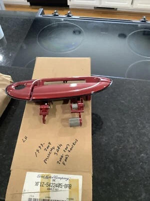 Новая из старых запасов 1999-2004 Sable 2006-2007 Ford Taurus левая ручка для внешней двери  - Изображение 1 из 3