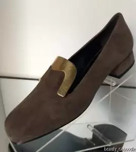 NUOVI mocassini Gucci scamosciati tono oro placcato linguetta tacco (taglia 35,5) - prezzo al pubblico consigliato $650,00! - Foto 1 di 12