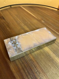 Vintage Imitation Pearl Cigarette Case Missing Lighter - Picture 1 of 4