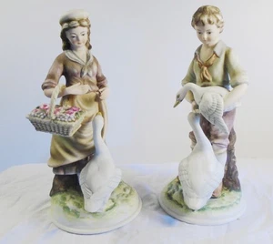 Estatuillas de colección de hombre y mujer joven con gansos Andrea por Sadek porcelana #6425 - Imagen 1 de 8