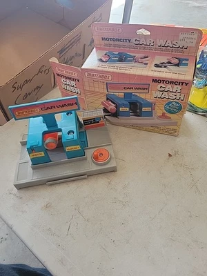 1985 Matchbox Motorcity Car Wash 1403 Brand New Open Box - Image 1 of 4