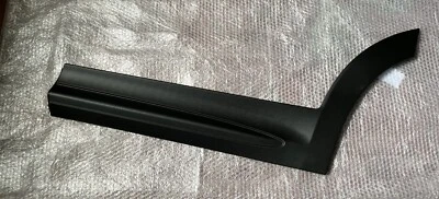 Modonatura/Fascia porta Posteriore sinistra, nera Fiat 500X originale - Immagine 1 di 4