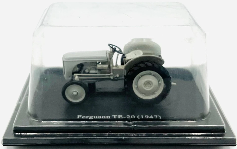 EBOND Modellino Trattore Ferguson TE-20 - 1947 - Die Cast - 1:43 - 0429 - Immagine 1 di 1