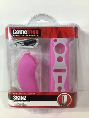 NUEVO Game Stop “SKINZ” Para Nintendo Wii~Rosa y Blanco~Nuevo En Caja ENVÍO GRATUITO Foto 1 de 4