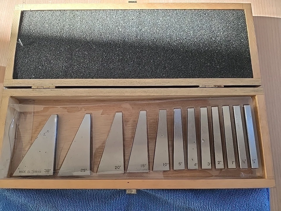 Ultra Precision 12pc Angle Block Set, 1/4°-30° Blocks Vintage Machinist Lot - Image 1 of 3