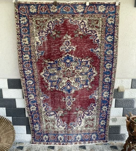 Pre 1970’s ANTIQUE ANATOLIAN FARMHOUSE RUG - GEOMETRIC TRIBAL TURKISH VINTAGE - Picture 1 of 24