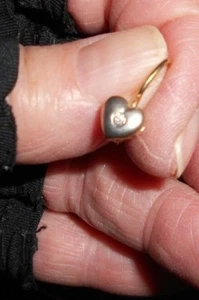 14K YELLOW GOLD EARRINGS  DIAMOND CHIPS HEART HUGGERS POL AND SATIN GOLD # 5489 - Picture 1 of 7