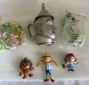 6 Figuras de artículos del Mago de Oz Copa Hombre de Hojalata Dorothy León Espantapájaros Bruja Buena - Imagen 1 de 12