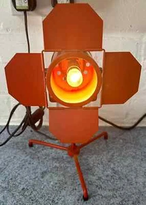 A Vintage Retro Red Adjustable Tripod Table Spotlight Lamp. - Picture 1 of 10