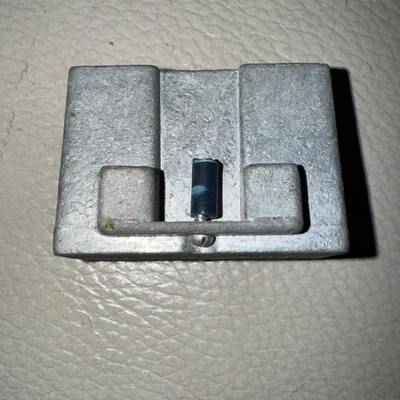 HEAVY WEIGHT DIECAST WEIGHT FOR HO SCALE TYCO - Image 1 of 3