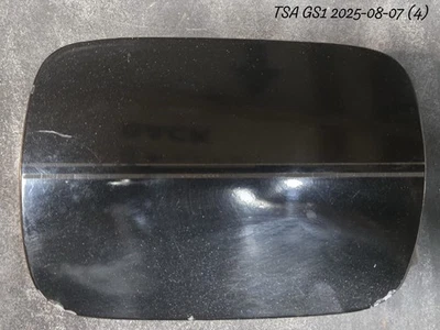 Lexus GS300 1998-2005 OEM Conjunto de tapa de puerta trasera izquierda lado del conductor combustible gas negro Foto 1 de 4