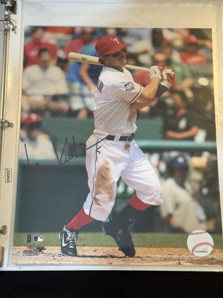 Ian Kinsler Texas Rangers Signed 8x10 Photo - Image 1 of 1