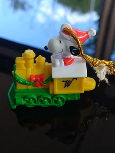 Adorno de Navidad Snoopy On Train Whitman's Vintage Peanuts Coleccionable 2" - Imagen 1 de 2
